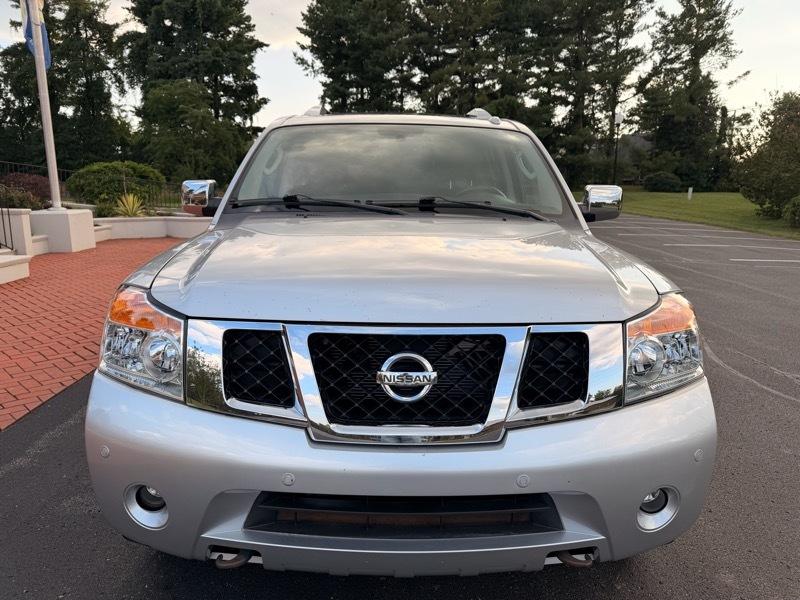 Nissan Armada Platinum 4WD 2012