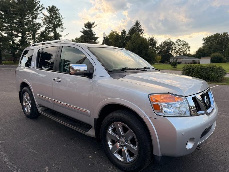 Nissan Armada Platinum 4WD 2012