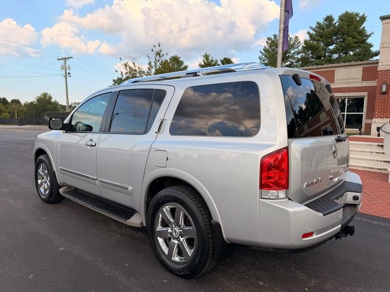 Nissan Armada Platinum 4WD 2012