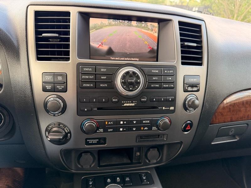 Nissan Armada Platinum 4WD 2012