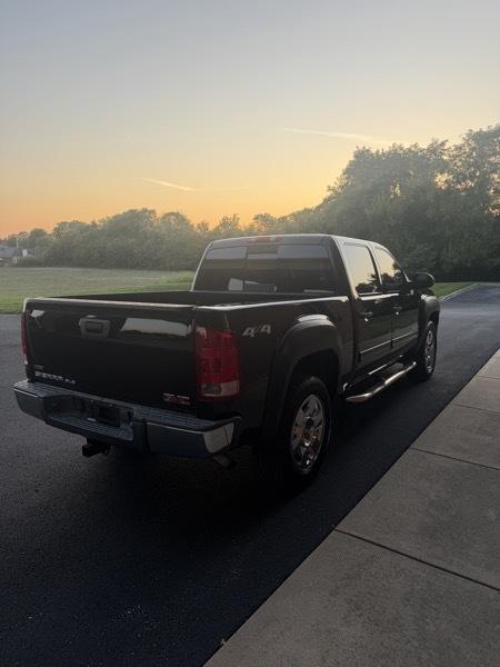 GMC Sierra 1500 4WD Crew Cab 153.0" SLE 2009