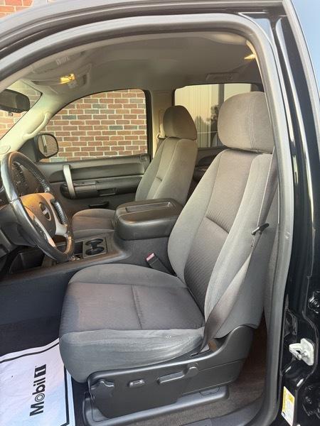 GMC Sierra 1500 4WD Crew Cab 153.0" SLE 2009