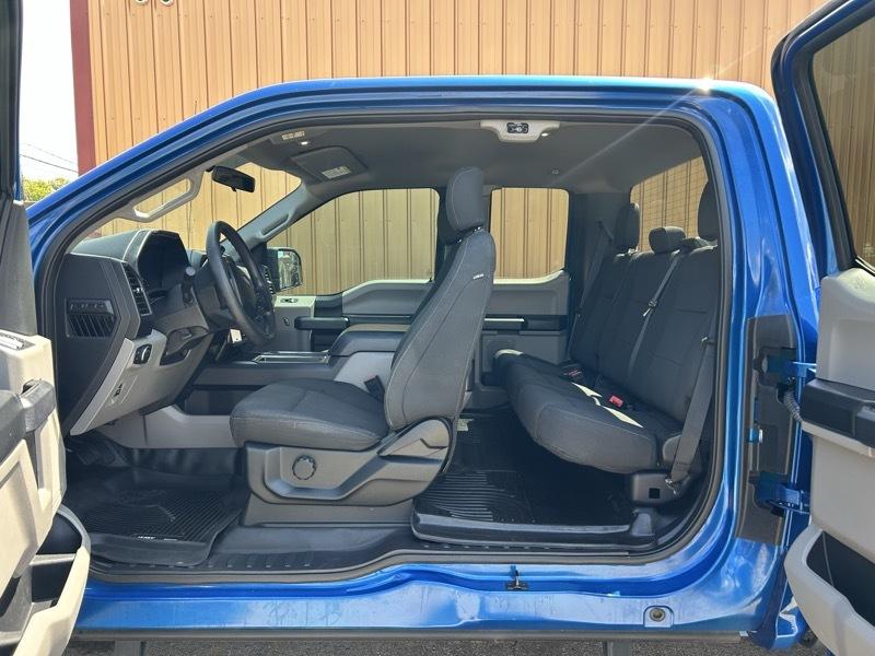 Ford F-150 4WD SuperCab 145" STX 2018