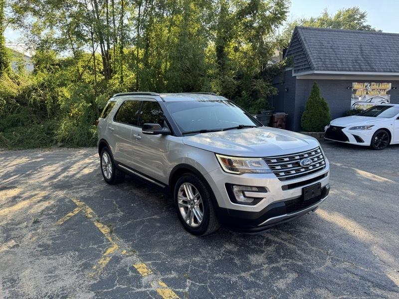 Ford Explorer XLT 4WD 2017