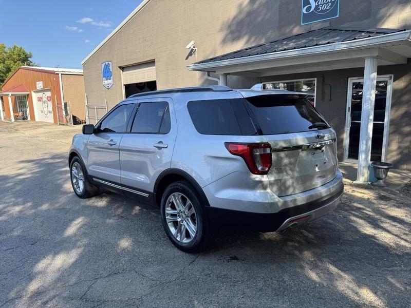 Ford Explorer XLT 4WD 2017