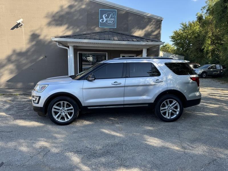 Ford Explorer XLT 4WD 2017