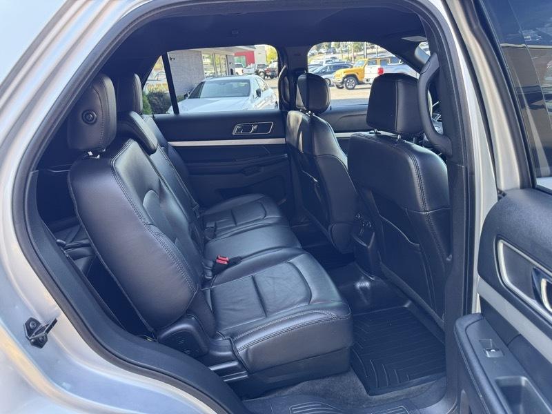 Ford Explorer XLT 4WD 2017