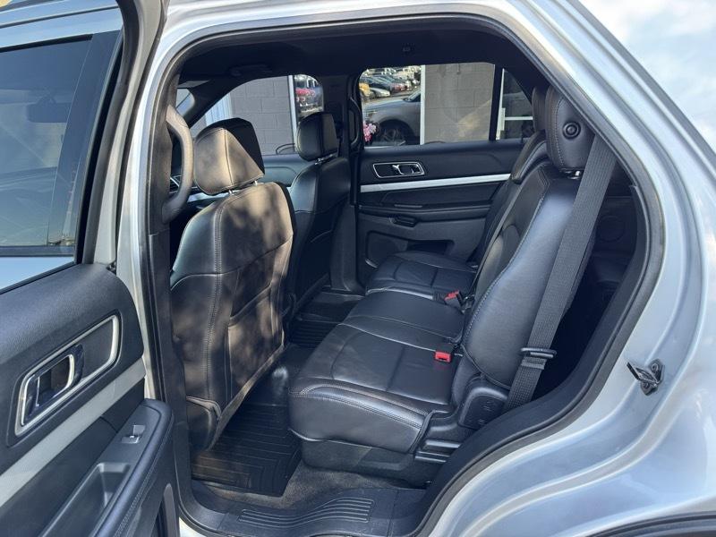 Ford Explorer XLT 4WD 2017