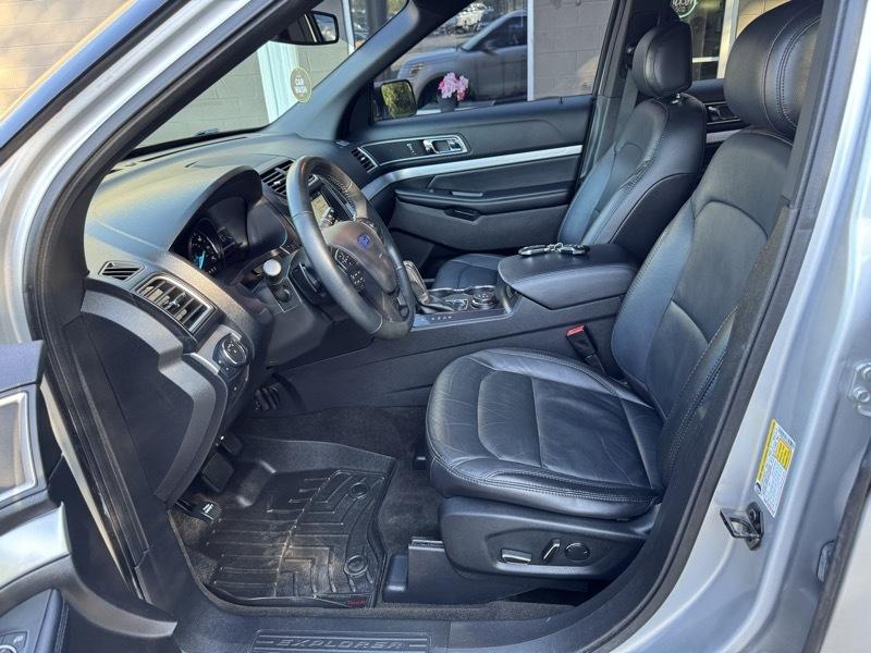 Ford Explorer XLT 4WD 2017