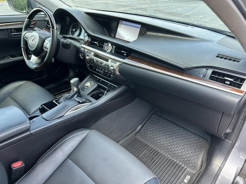 Lexus ES 350 Sedan 2018