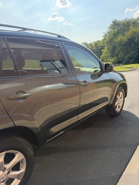Toyota RAV4 Limited I4 2WD 2012