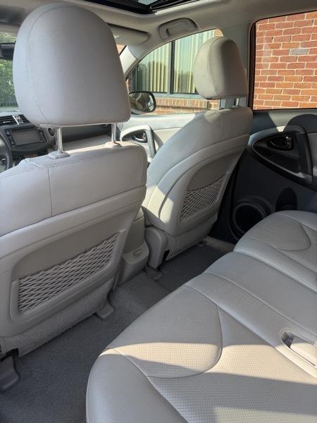 Toyota RAV4 Limited I4 2WD 2012