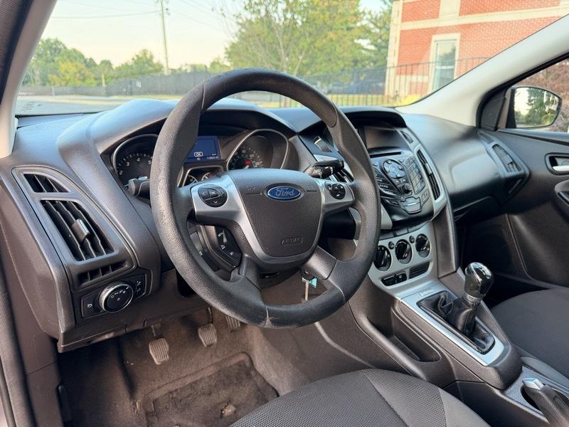 Ford Focus  2014