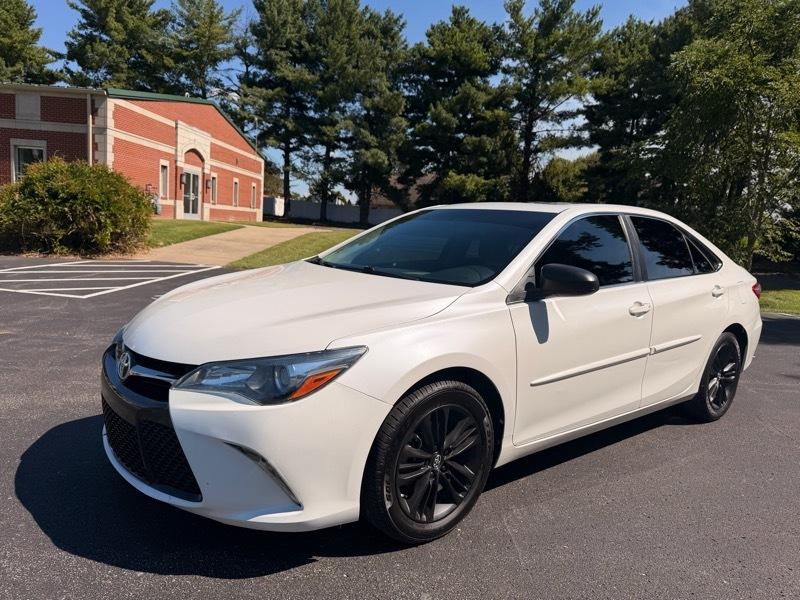 Toyota Camry SE 2017