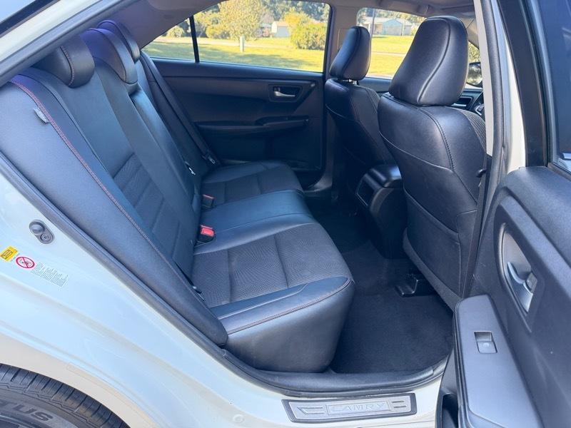 Toyota Camry SE 2017