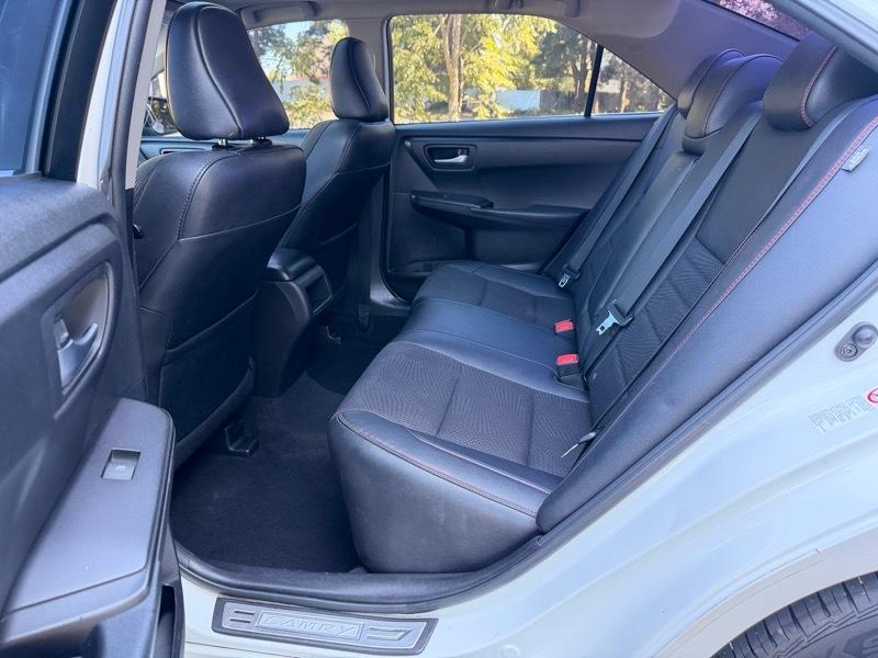Toyota Camry SE 2017