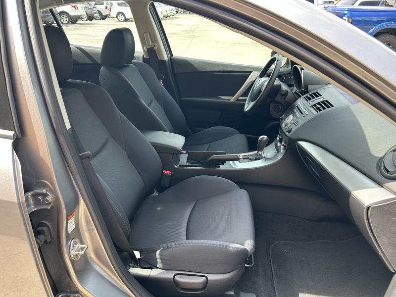 Mazda MAZDA3 s Sport 4-Door 2010