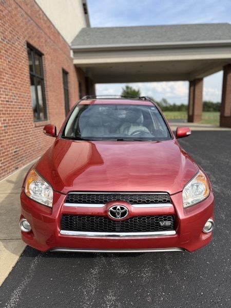 Toyota RAV4 Limited V6 4WD 2012