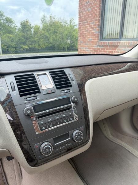 Cadillac DTS Luxury II 2008