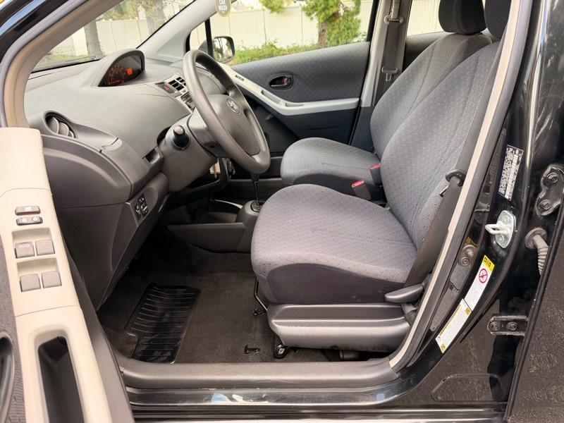 Toyota Yaris Liftback 5-Door AT 2009