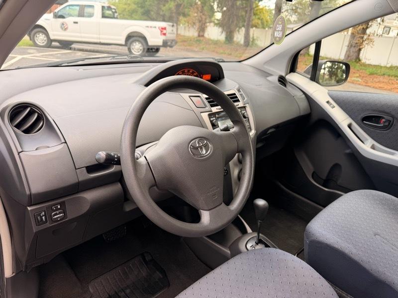Toyota Yaris Liftback 5-Door AT 2009
