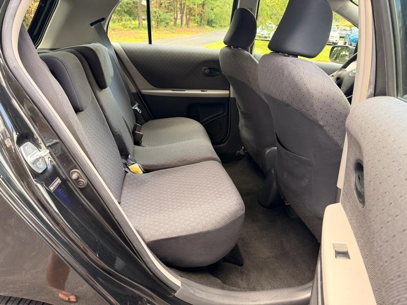 Toyota Yaris Liftback 5-Door AT 2009