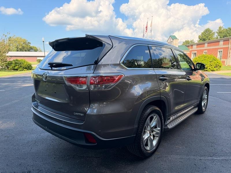 Toyota Highlander  2016