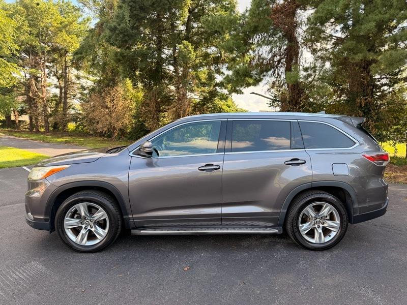 Toyota Highlander  2016