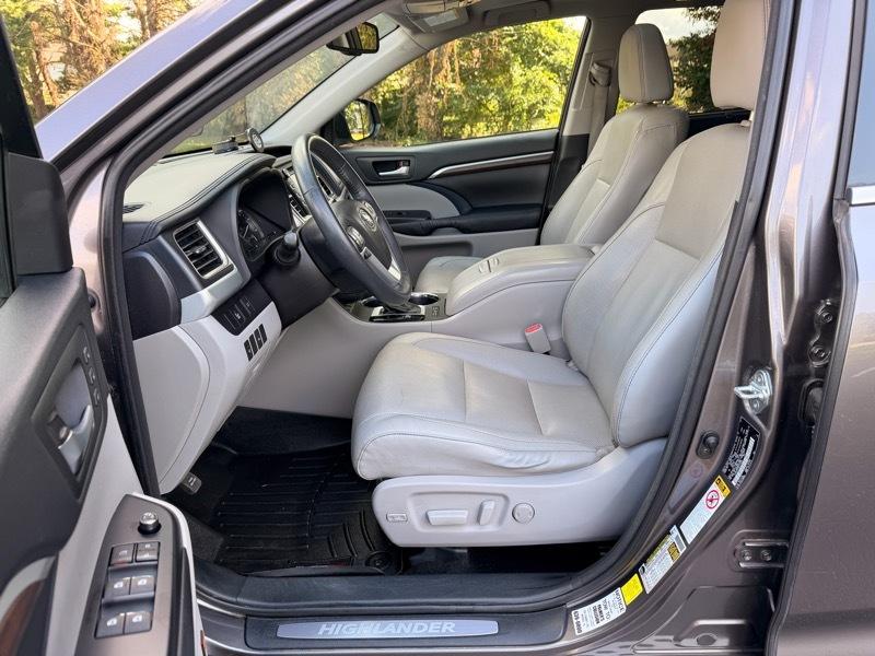 Toyota Highlander  2016