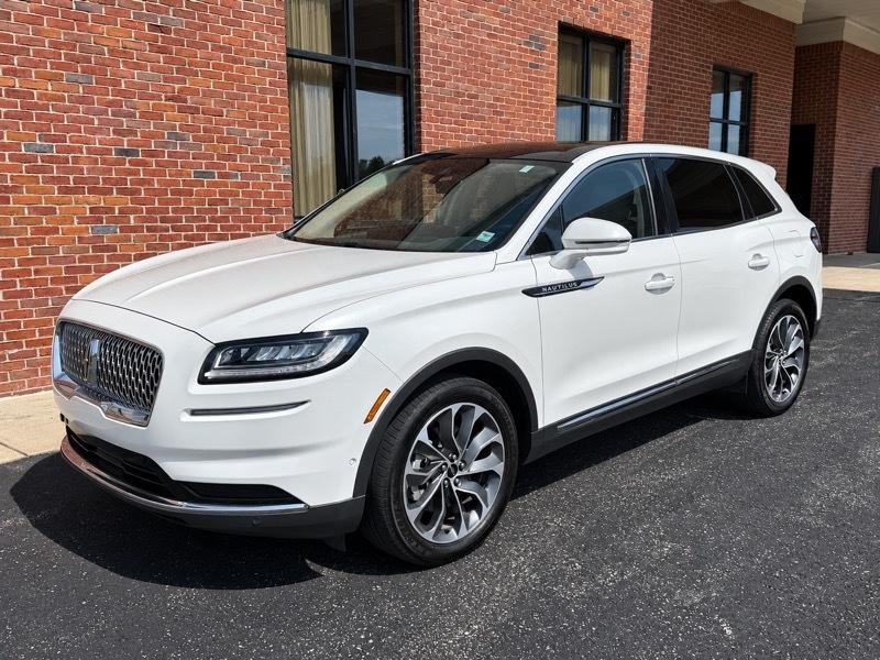 Lincoln Nautilus Reserve AWD 2022