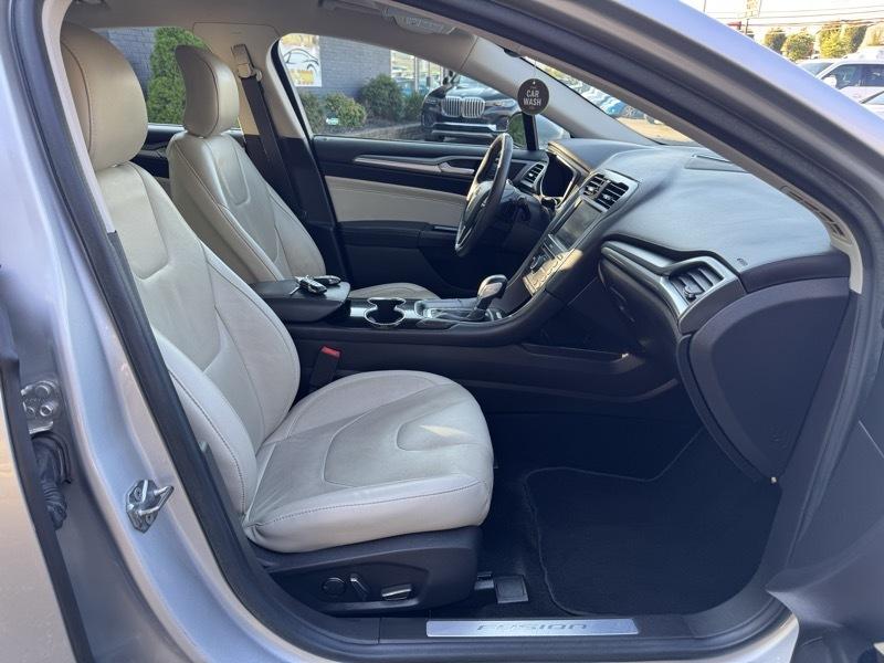 Ford Fusion Titanium 2016