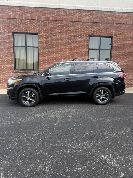 Toyota Highlander XLE AWD V6 2016