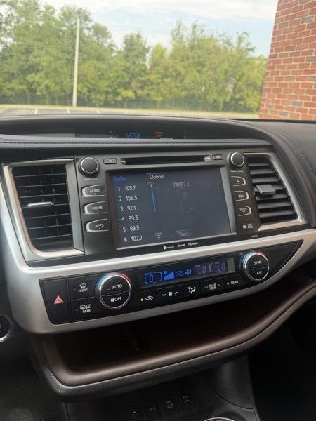 Toyota Highlander XLE AWD V6 2016
