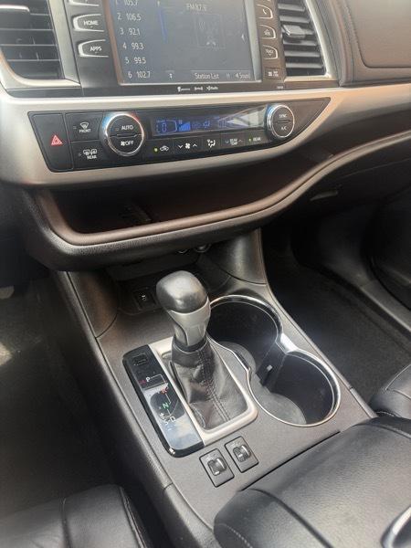 Toyota Highlander XLE AWD V6 2016
