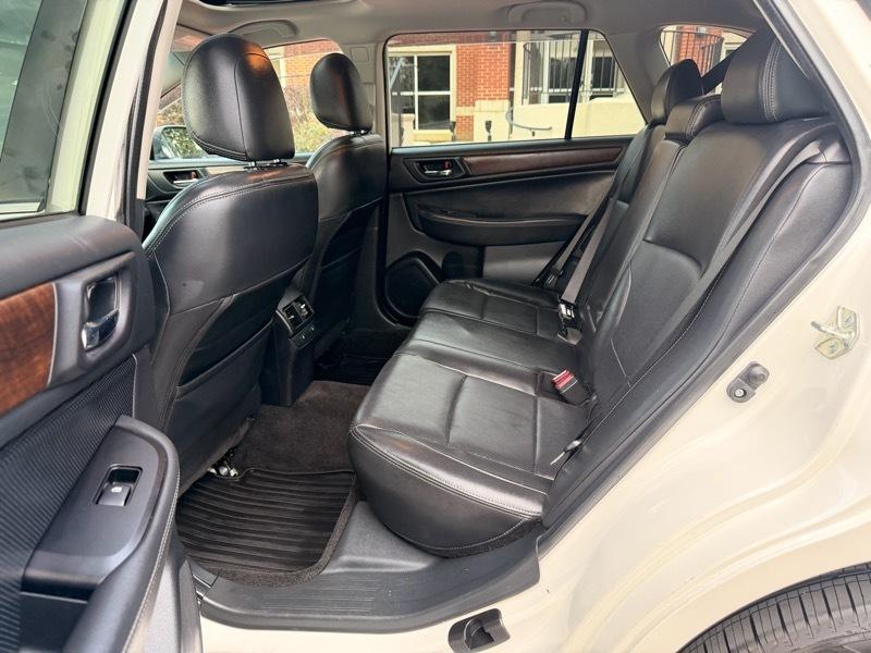Subaru Outback 2.5i Limited 2015