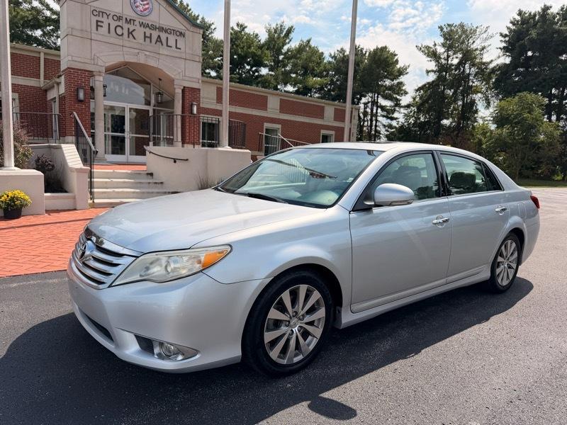 Toyota Avalon Limited 2011