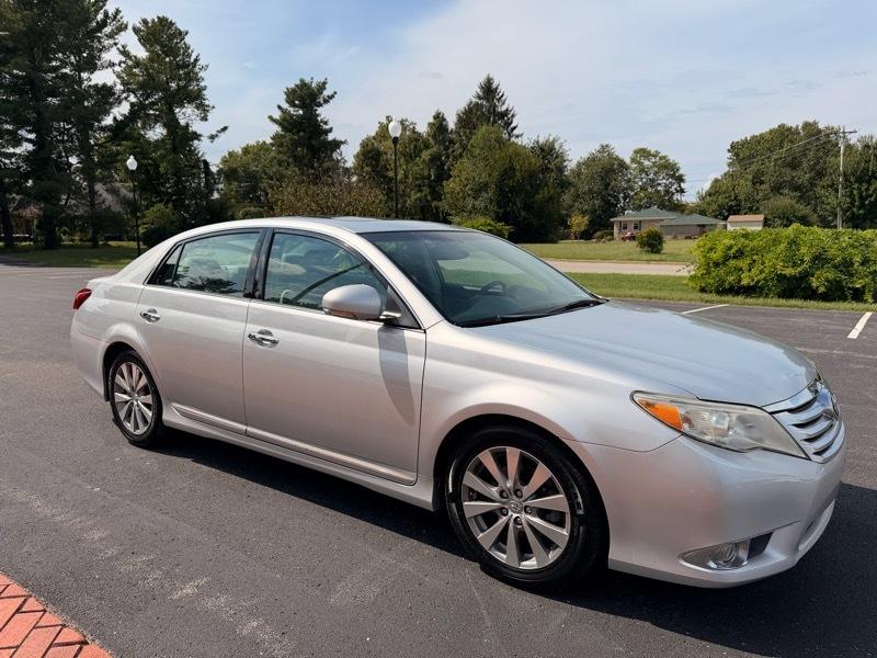 Toyota Avalon Limited 2011