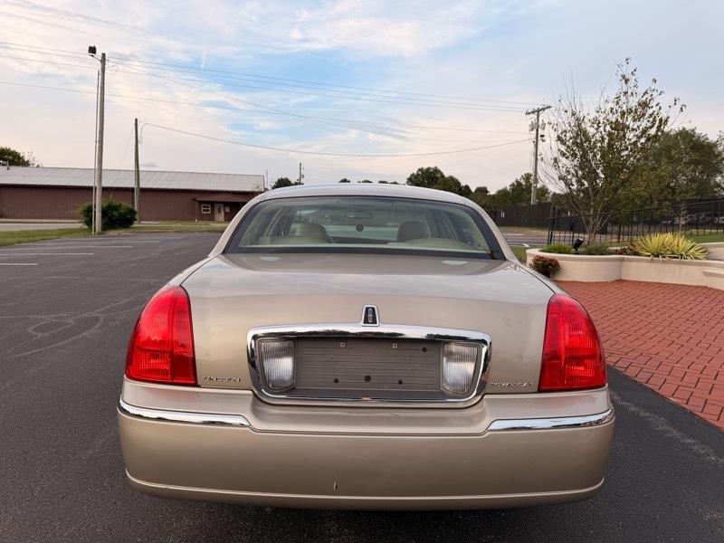 Lincoln Town Car Signature 2007