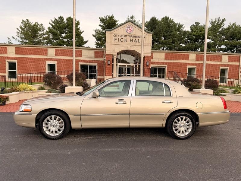 Lincoln Town Car Signature 2007