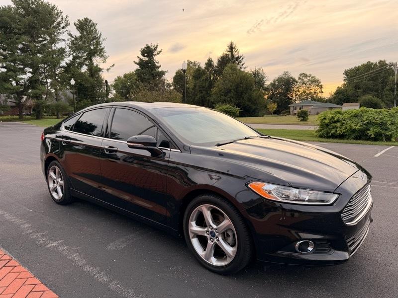Ford Fusion SE 2013