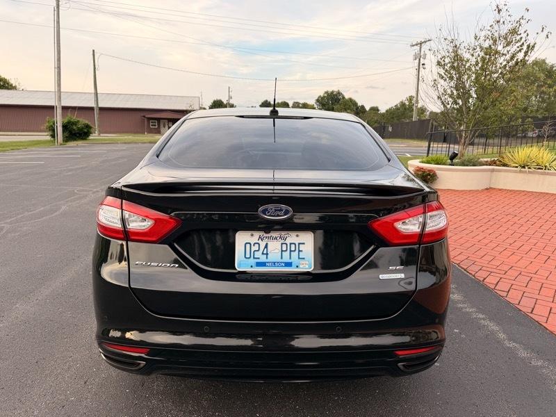 Ford Fusion SE 2013