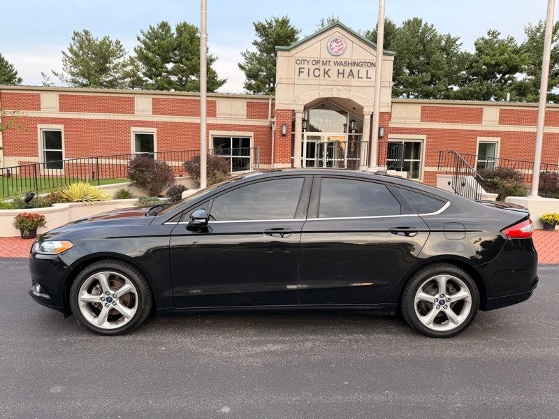 Ford Fusion SE 2013