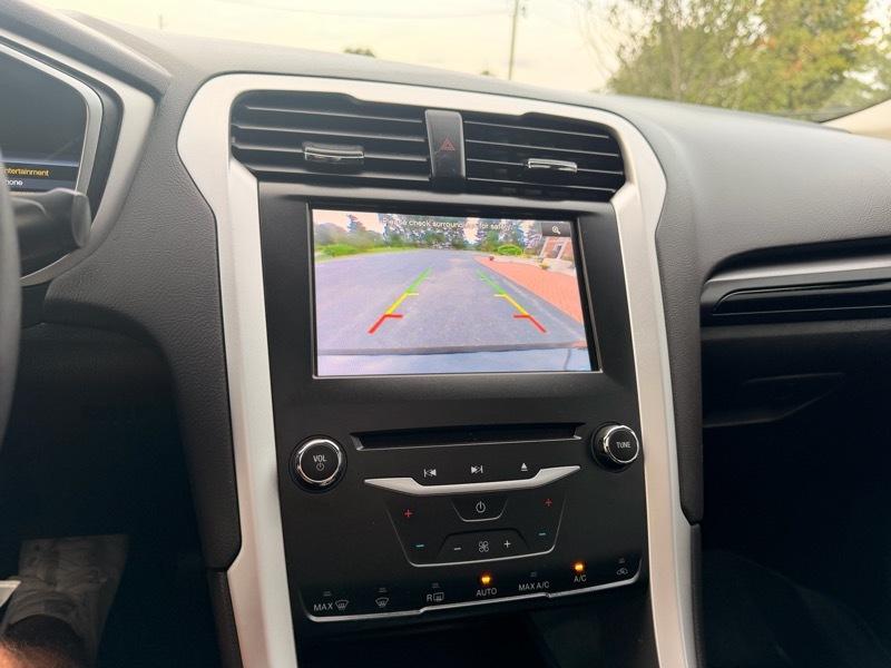 Ford Fusion SE 2013