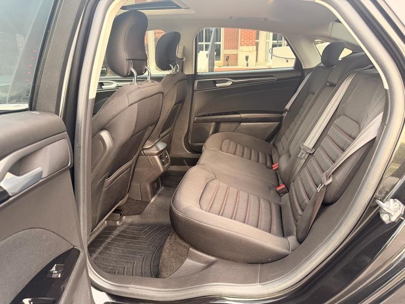 Ford Fusion SE 2013