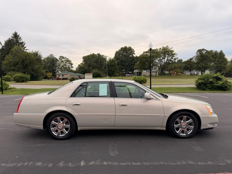 Cadillac DTS  2007