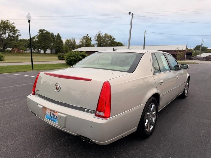 Cadillac DTS  2007