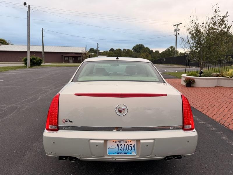 Cadillac DTS  2007