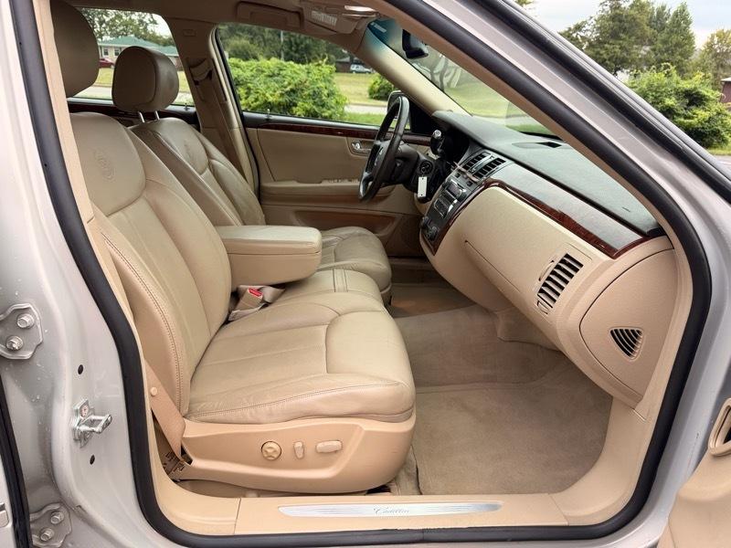 Cadillac DTS  2007