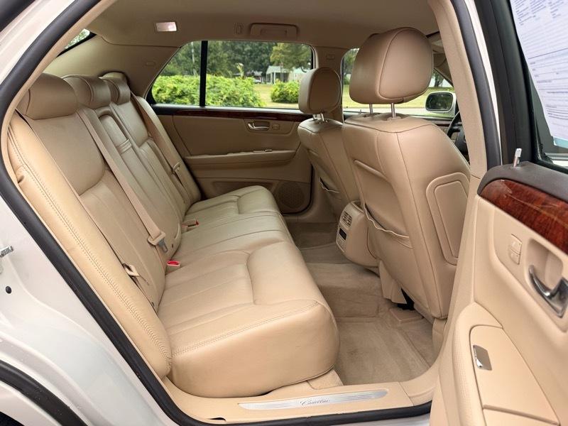 Cadillac DTS  2007
