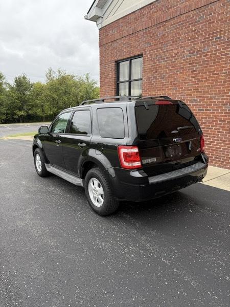Ford Escape XLT FWD 2011